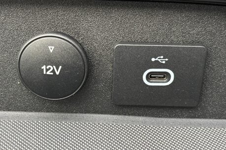 Ford Transit 350 L3 H3 165 ps Limited Automatic Panel Van - Sat Nav / 360 Camera's 35