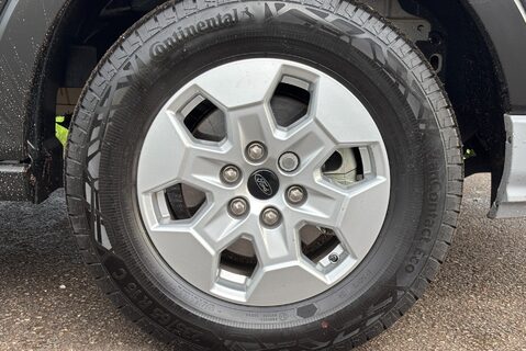 Ford Transit 350 L3 H3 165 ps Limited Automatic Panel Van - Sat Nav / 360 Camera's 30