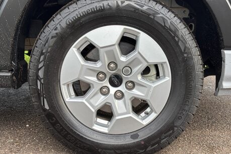 Ford Transit 350 L3 H3 165 ps Limited Automatic Panel Van - Sat Nav / 360 Camera's 37