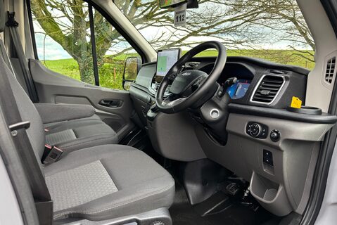 Ford Transit 350 L3 H3 165 ps Limited Automatic Panel Van - Sat Nav / 360 Camera's 18