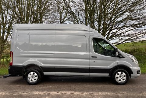 Ford Transit 350 L3 H3 165 ps Limited Automatic Panel Van - Sat Nav / 360 Camera's 10