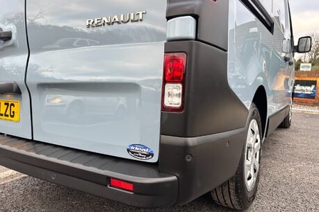 Renault Trafic SL28 Business Plus 130 ps dCi - Twin Side Loading Doors 29