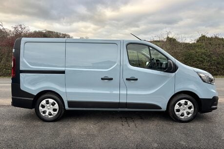 Renault Trafic SL28 Business Plus 130 ps dCi - Twin Side Loading Doors 11