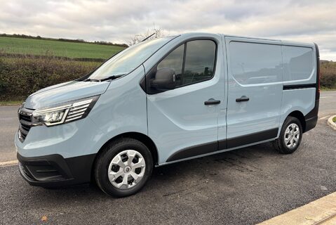 Renault Trafic SL28 Business Plus 130 ps dCi - Twin Side Loading Doors 1