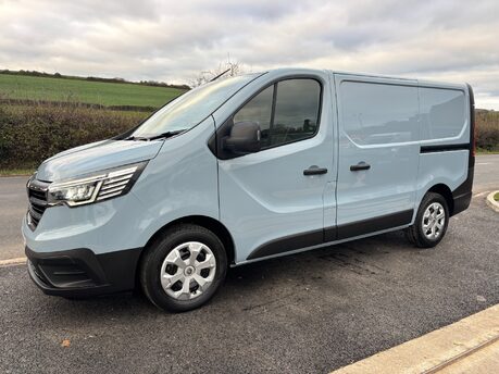 Renault Trafic SL28 Business Plus 130 ps dCi - Twin Side Loading Doors