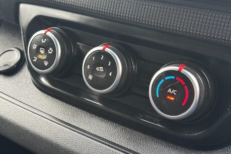 Renault Trafic SL28 Business Plus 130 ps dCi - Twin Side Loading Doors 22