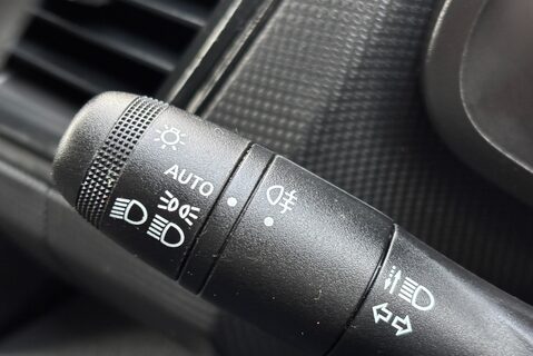 Renault Trafic SL28 Business Plus 130 ps dCi - Twin Side Loading Doors 37