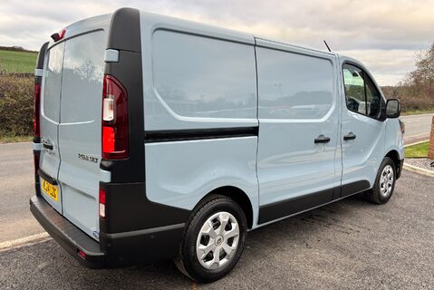 Renault Trafic SL28 Business Plus 130 ps dCi - Twin Side Loading Doors 2