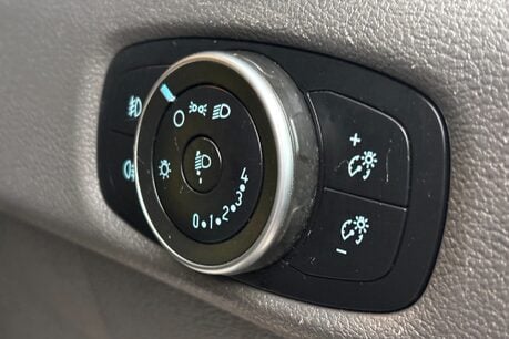 Ford Transit 350 L2 H3 130 ps Workshop Van with Air Con 43