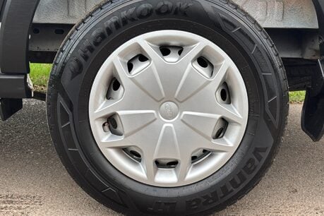 Ford Transit 350 L2 H3 130 ps Workshop Van with Air Con 40