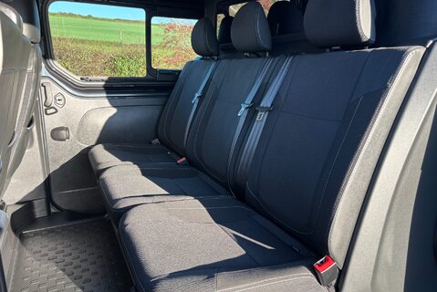 Renault Trafic LL30 Extra Sport EDC 170ps Crew Van 17