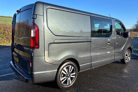 Renault Trafic LL30 Extra Sport EDC 170ps Crew Van 3