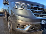 Renault Trafic LL30 Extra Sport EDC 170ps Crew Van 25