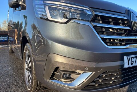 Renault Trafic LL30 Extra Sport EDC 170ps Crew Van 25