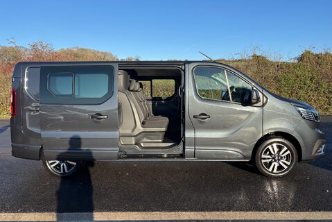Renault Trafic LL30 Extra Sport EDC 170ps Crew Van 10