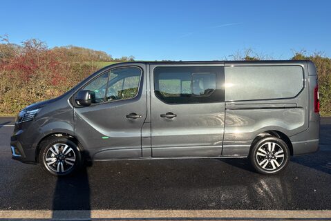Renault Trafic LL30 Extra Sport EDC 170ps Crew Van 7