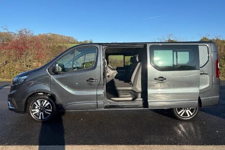 Renault Trafic LL30 Extra Sport EDC 170ps Crew Van 9