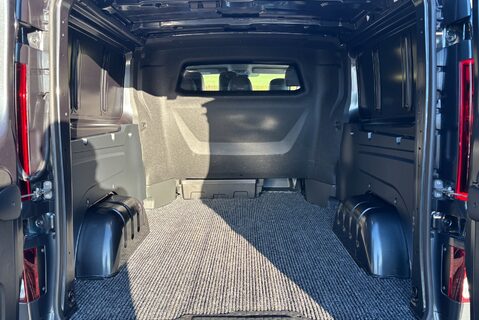 Renault Trafic LL30 Extra Sport EDC 170ps Crew Van 13