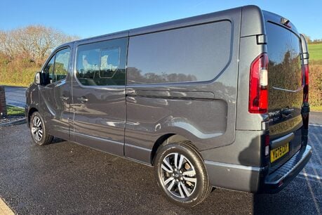 Renault Trafic LL30 Extra Sport EDC 170ps Crew Van 6