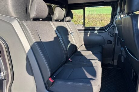 Renault Trafic LL30 Extra Sport EDC 170ps Crew Van 21
