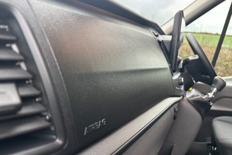 Ford Transit 350 L2 Drw 130 ps Single Cab Tipper - Air Con / Rear Camera / Cruise 32