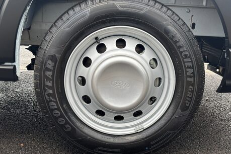 Ford Transit 350 L2 Drw 130 ps Single Cab Tipper - Air Con / Rear Camera / Cruise 34