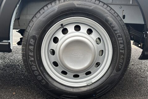 Ford Transit 350 L2 Drw 130 ps Single Cab Tipper - Air Con / Rear Camera / Cruise 27