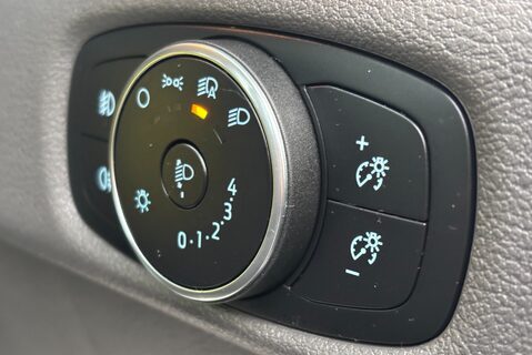 Ford Transit 350 L2 Drw 130 ps Single Cab Tipper - Air Con / Rear Camera / Cruise 33