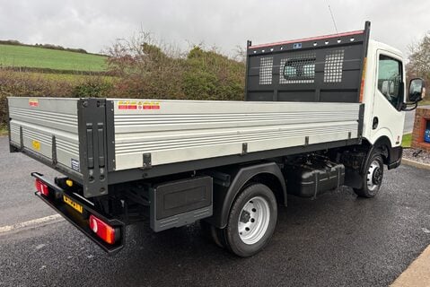 Nissan NT400 Cabstar dCi 35.13 Tipper - No VAT 3