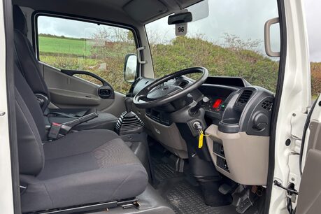 Nissan NT400 Cabstar dCi 35.13 Tipper - No VAT 17