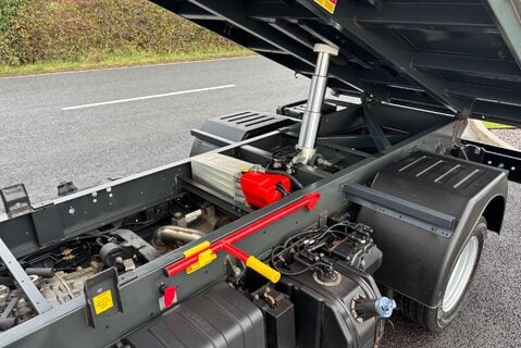 Nissan NT400 Cabstar dCi 35.13 Tipper - No VAT 9