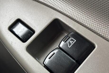 Nissan NT400 Cabstar dCi 35.13 Tipper - No VAT 36