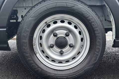 Ford Transit 350 Srw L2 Premium 130 ps Single Cab Dropside Truck - Automatic - Air Con 32