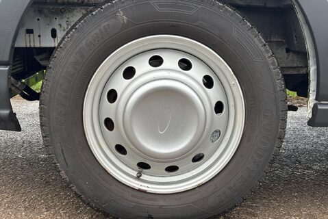 Ford Transit 350 Drw L4 130 ps Crew Cab Dropside - Air Con - Ex MOD 35