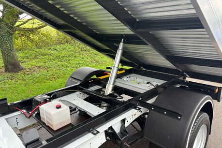 Ford Transit 350 Drw L3 130 ps Toolbox Arborous Tipper - New Body - Tow Axle 10