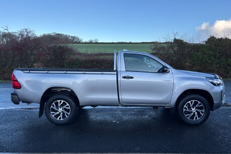 Toyota Hilux Active 4WD D-4D Single Cab Pickup - No VAT 9