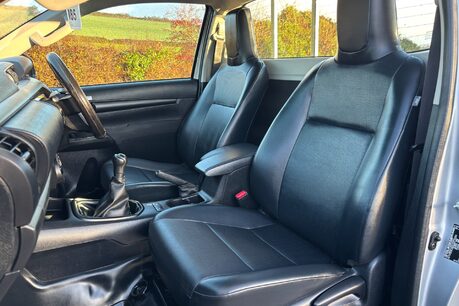 Toyota Hilux Active 4WD D-4D Single Cab Pickup - No VAT 26