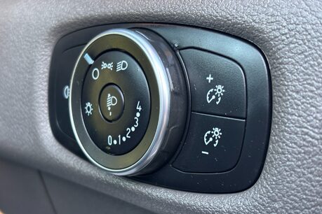 Ford Transit 350 Srw L2 130ps Dropside with PH150 Crane 39