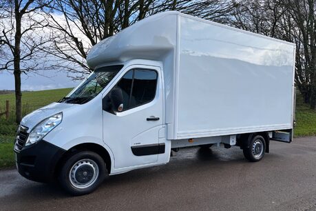 Vauxhall Movano F3500 125 ps Cdti Luton with Tail Lift & Air Con - Direct from MOD 1
