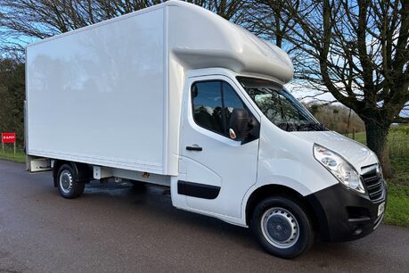 Vauxhall Movano F3500 125 ps Cdti Luton with Tail Lift & Air Con - Direct from MOD 4