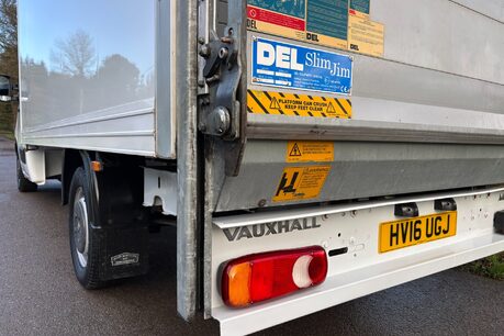 Vauxhall Movano F3500 125 ps Cdti Luton with Tail Lift & Air Con - Direct from MOD 23