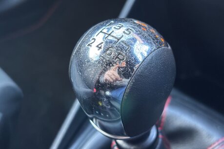 Ford Fiesta Sport 125 ps Ecoboost - Sat Nav / Parking Sensors - No VAT 42