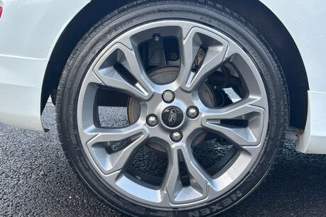 Ford Fiesta Sport 125 ps Ecoboost - Sat Nav / Parking Sensors - No VAT 34