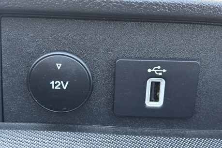 Ford Transit Custom 320 L1 Limited 170 ps Panel Van - Automatic 31