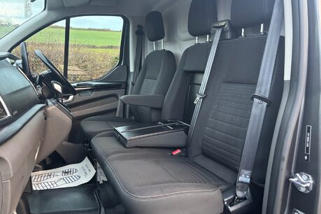 Ford Transit Custom 320 L1 Limited 170 ps Panel Van - Automatic 28