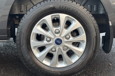 Ford Transit Custom 320 L1 Limited 170 ps Panel Van - Automatic 33