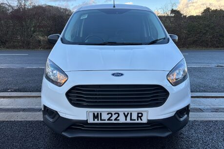 Ford Transit Courier Base Ecoboost 100 ps with Air Con / Rear Sensors 12