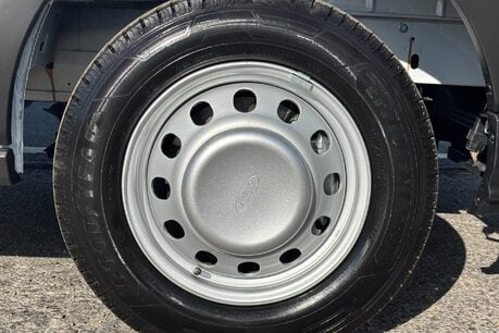 Ford Transit 350 L2 Drw 130 ps Single Cab Tipper - Air Con / Rear Camera / Cruise 36