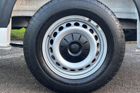 Volkswagen Crafter CR35 140 ps Tdi L2 H2 Trendline Panel Van - No VAT 38