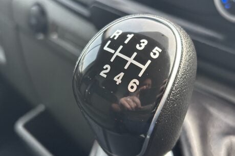 Ford Transit 350 Rwd L2 H2 130 ps Panel Van - Air Con / Rear Sensors 38